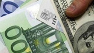 Dolar ve avro tüm zamanların rekorunu kırdı