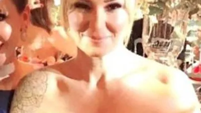 Pınar Altuğ'un elbisesi olay oldu