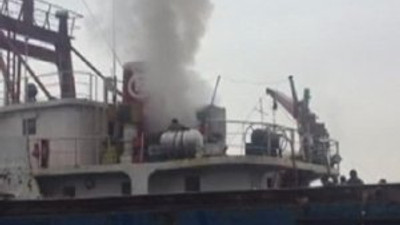 Maltepe Sahili'nde gemi yangını !