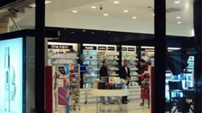 Parfümeri devinden şok açıklama
