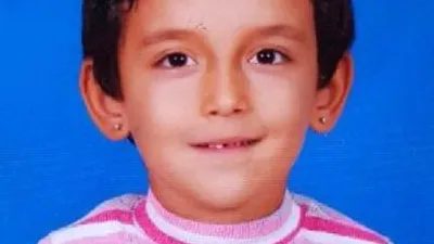 7 yaşındaki Sevgi rögar çukurunda boğuldu