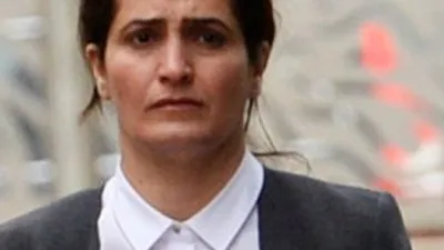 Eski eşinin bağırsaklarını çıkardı
