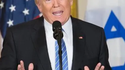 Trump yine medya ve istihbaratı suçladı
