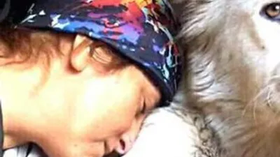 Sokak hayvanları için açlık grevindeler