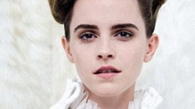 Emma Watson'ın üstsüz pozu olay oldu