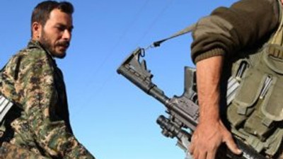 DAEŞ'e büyük darbe: Rakka tamamen kuşatıldı