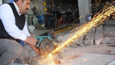 Yüksek elektrik faturasına kızıp üretti