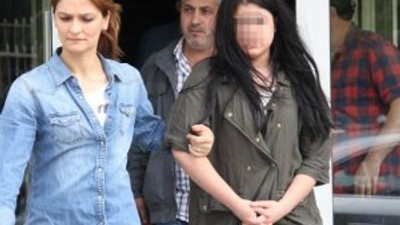 İç çamaşırından bakın ne çıktı !