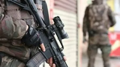 Mehmetçik süpürmeye başlıyor !