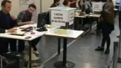 Referandum için ilk oy kullanıldı