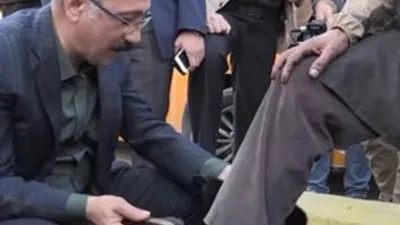 Bakan Elvan ayakkabı boyacısı oldu