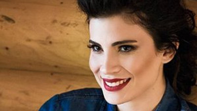 Ünlü oyuncu hastaneye kaldırıldı