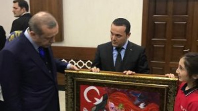 Erdoğan'ı duygulandıran hediye