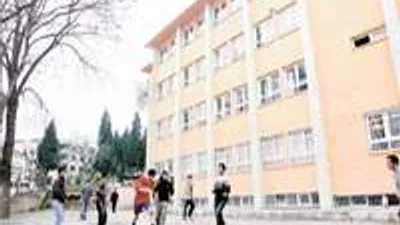 PKK renkleri müdürü yaktı !