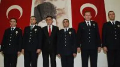 KIRIKKALE'DE 40 POLİSE BAŞPOLİS VE KIDEMLİ BAŞPOLİS RÜTBESİ TAKILDI