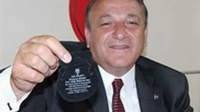 AKP keseyle altın dağıtıyor