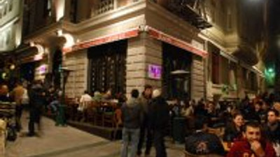 Masalar kalkınca işlerinden oldular !