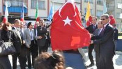 Nazilli’de Türk Büyükleri Büstü Açıldı