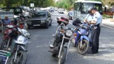 Motosiklet çantası mevzuata takıldı
