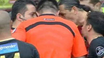 Süper Lig'de çıldırtan karar! Önce penaltı...