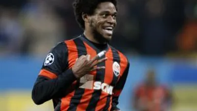Luiz Adriano Galatasaray yolunda