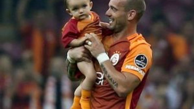 Sneijder'den o iddialara yalanlama !