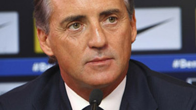 Mancini İtalya'yı salladı !