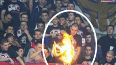 Sırplar Galatasaray forması yaktı !