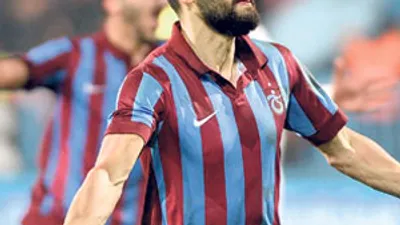Futbolcular Mehmet Ekici’den yana !