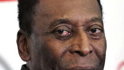 Pele'den uçak kazası mesajı