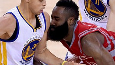 Curry, Harden'i yine üzdü !