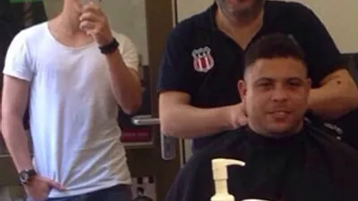 Ronaldo Türk berbere tıraş oldu