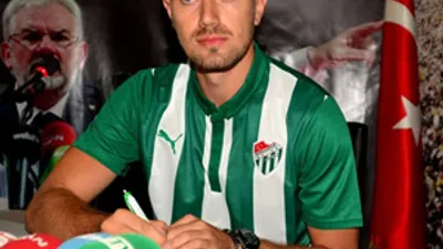 Mert imzayı attı !