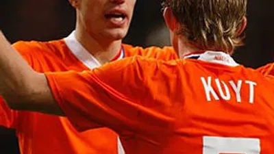Persie çin Dirk Kuyt da devrede !