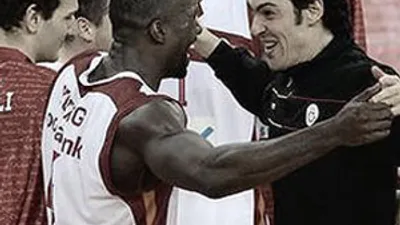 Pınar Karşıyaka'dan 3 bomba !