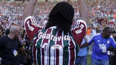 Ronaldinho için çılgın tören !