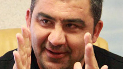 Ümit Özat'tan gençlere müjde