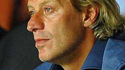 UEFA'dan Tugay'a 'Efsane' kutlama