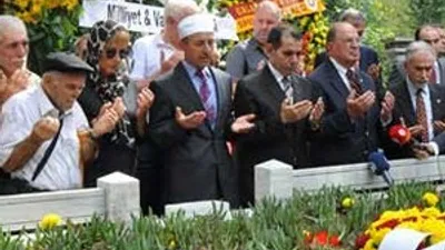'Taçsız Kral' anıldı