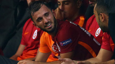 Emre Çolak imzalıyor !
