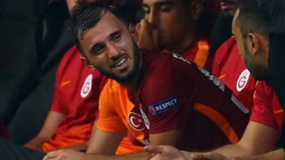 Emre Çolak imzalıyor !