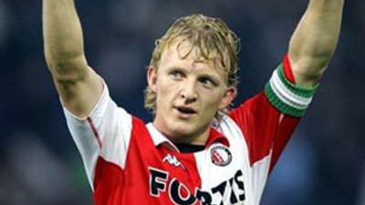 Kuyt durmak bilmiyor ! 2 gol birden...