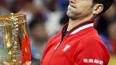 Dev maçta zafer Djokovic'in