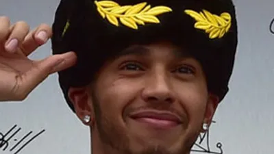 Hamilton'dan şampiyonluk için dev adım