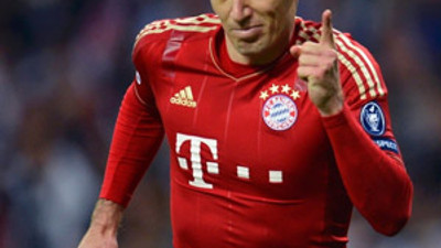 Van Persie'yi Robben projesi uçuracak