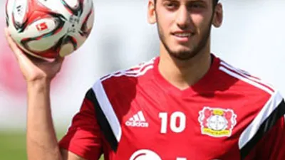 Hakan Çalhanoğlu serbest vuruşlarının sırrını açıkladı