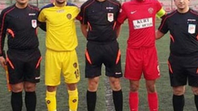 Hakem bir maçta 20 futbolcuyu rapor etti