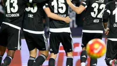 Beşiktaş zirveyi sevdi !