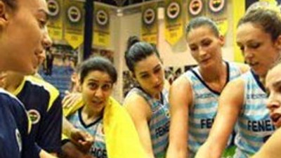 Fenerbahçe liderlik maçında