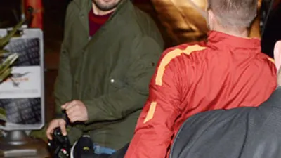 Podolski gazetecilere saldırdı !